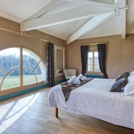 Chateau La Poste 펜션