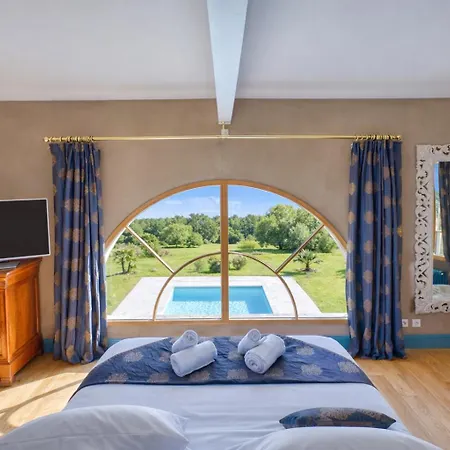 Holiday home Chateau La Poste
