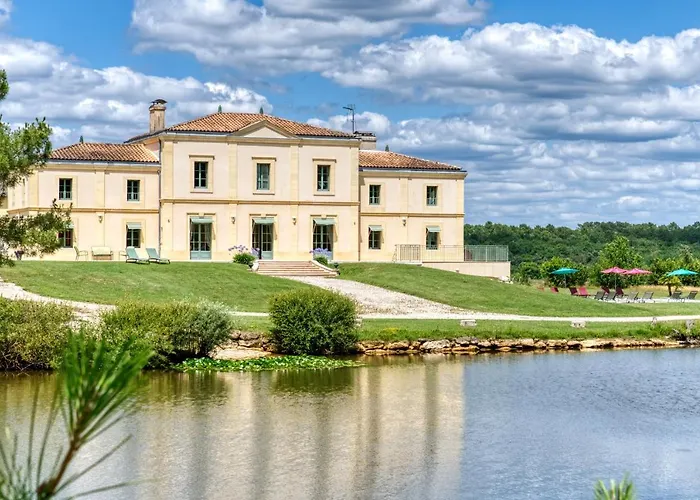 Chateau La Poste Feriehus Petit-Palais-et-Cornemps