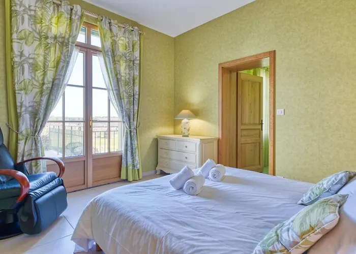 Chateau La Poste Feriehus *