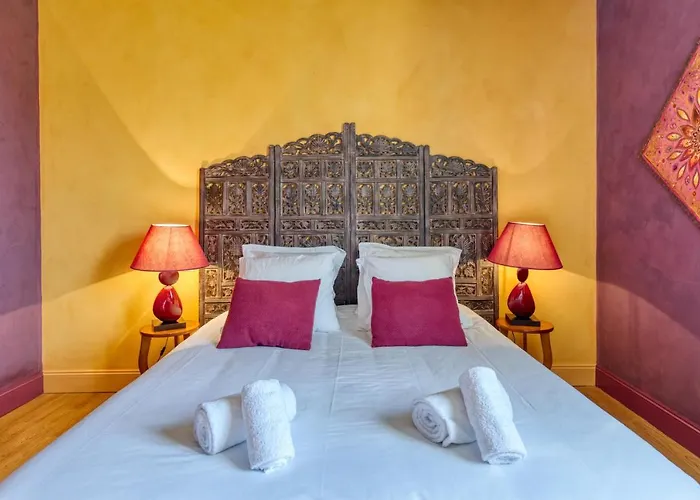 Chateau La Poste بيت للعطل Petit-Palais-et-Cornemps