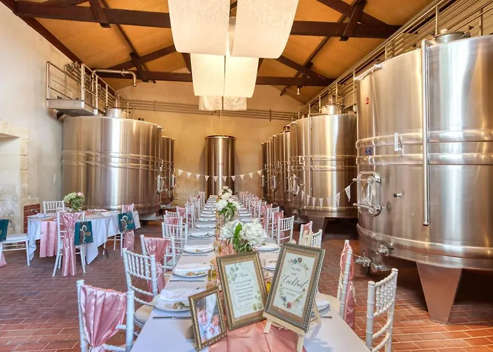 بيت للعطل Chateau La Poste Petit-Palais-et-Cornemps